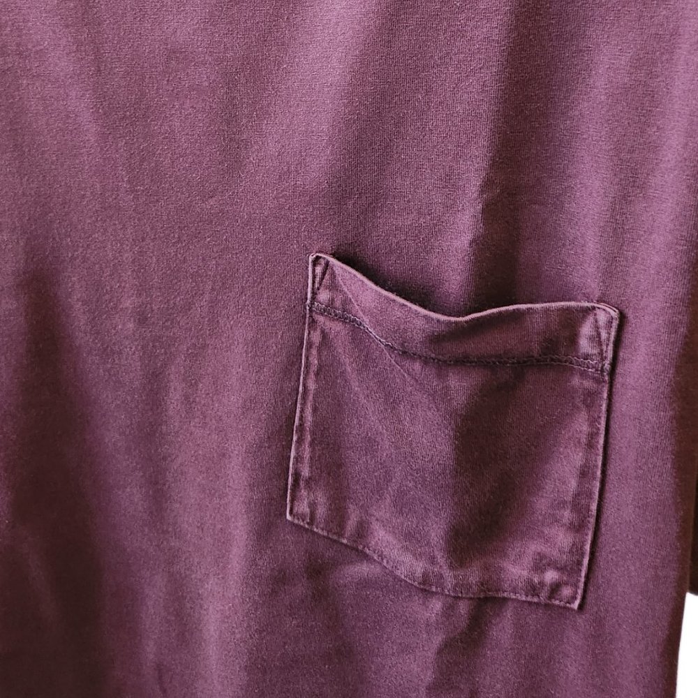 Banana Republic Pocket T-Shirt - Picture 3 of 4